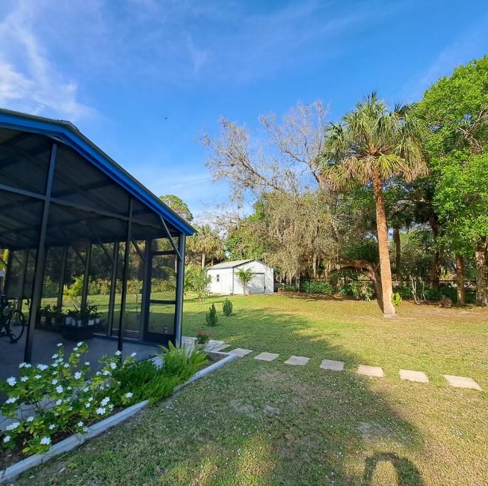 For Sale: $640,000 (3 beds, 2 baths, 1817.5 Square Feet)