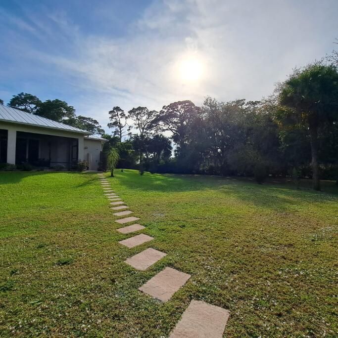 For Sale: $640,000 (3 beds, 2 baths, 1817.5 Square Feet)