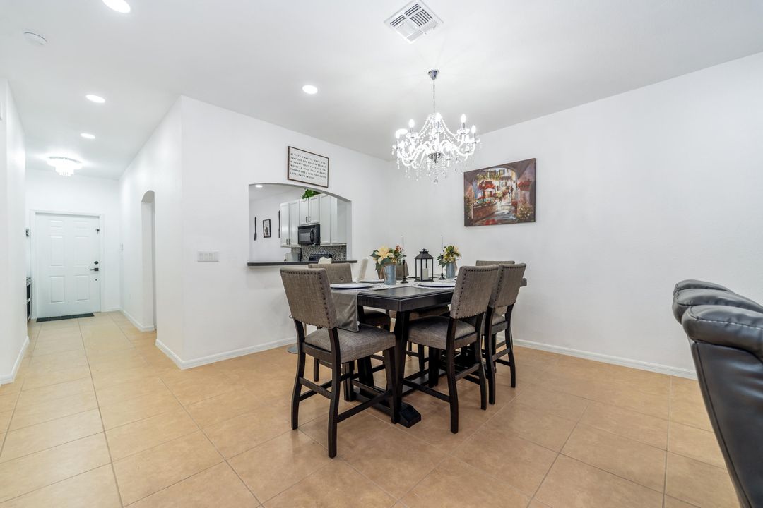 待售: $418,500 (2 贝兹, 2 浴室, 1560 平方英尺)