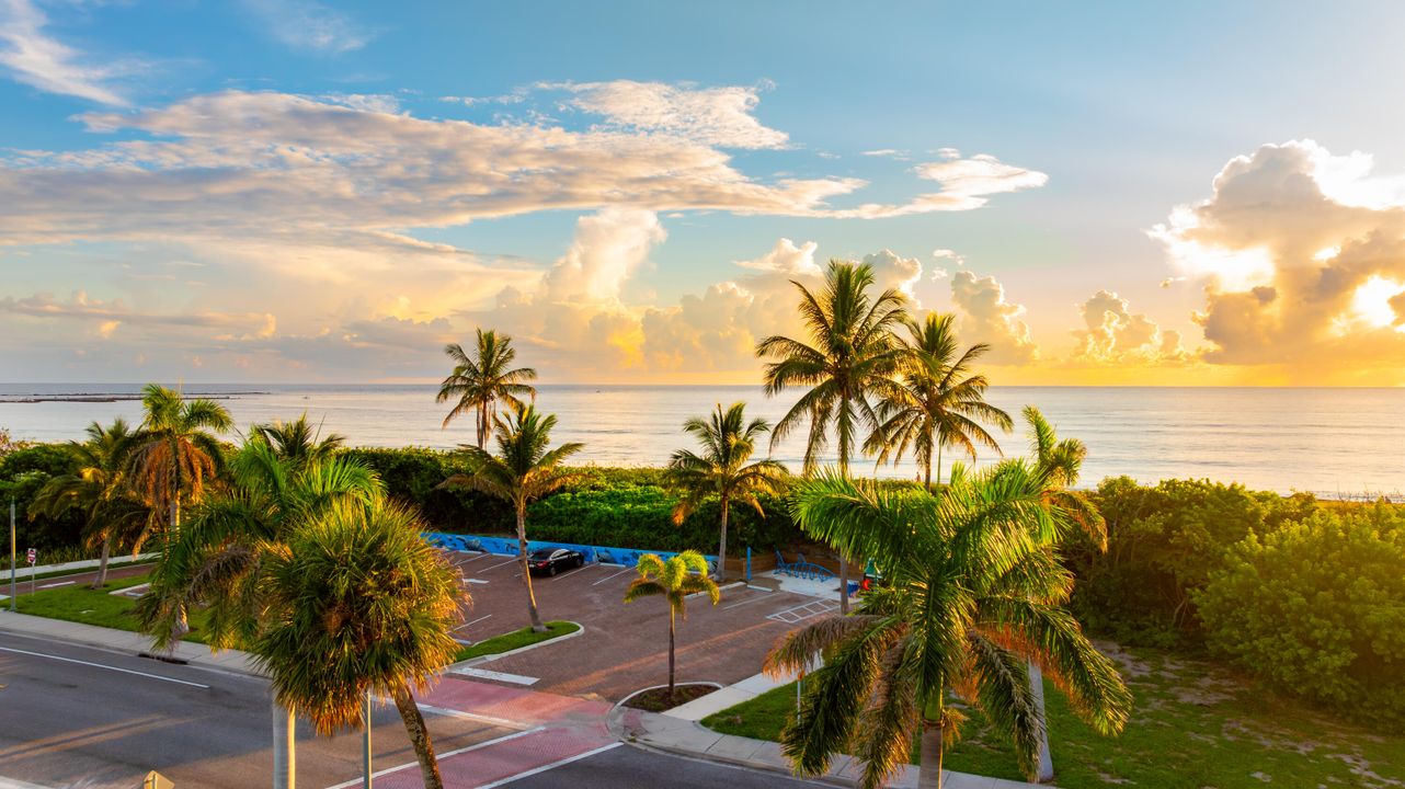 En Venta: $2,950,000 (3 camas, 4 baños, 3016 Pies cuadrados)