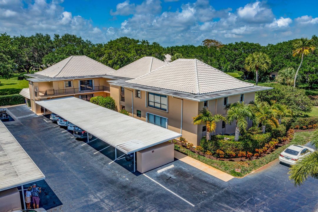 Activo con contrato: $399,000 (2 camas, 2 baños, 1400 Pies cuadrados)