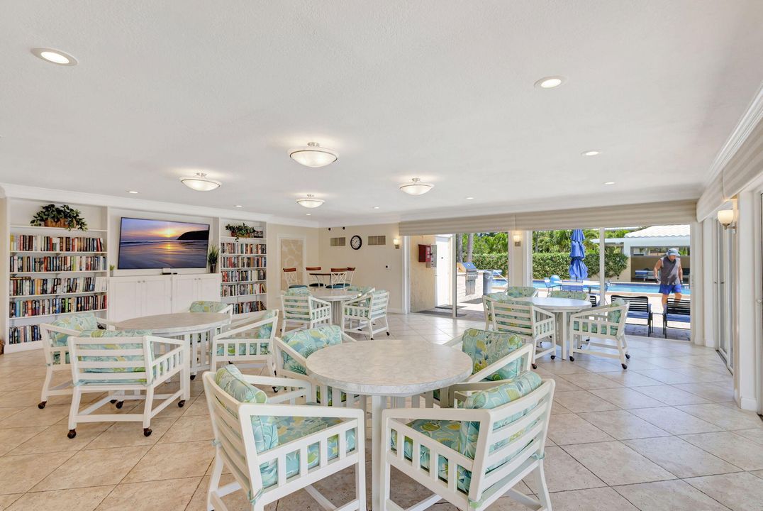 Activo con contrato: $399,000 (2 camas, 2 baños, 1400 Pies cuadrados)