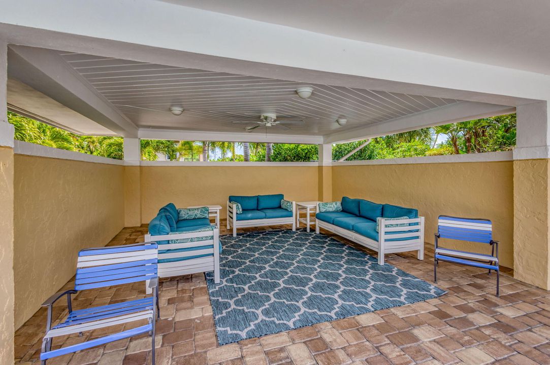 Activo con contrato: $399,000 (2 camas, 2 baños, 1400 Pies cuadrados)