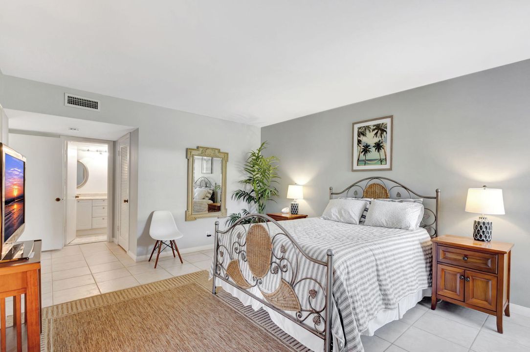 Activo con contrato: $399,000 (2 camas, 2 baños, 1400 Pies cuadrados)