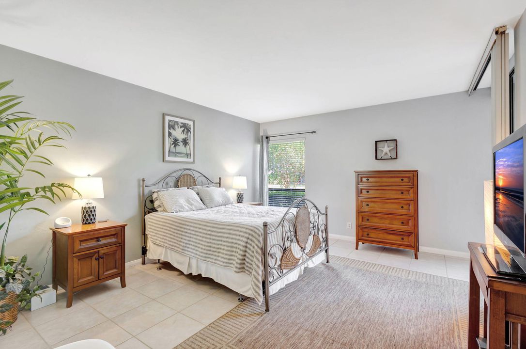 Activo con contrato: $399,000 (2 camas, 2 baños, 1400 Pies cuadrados)