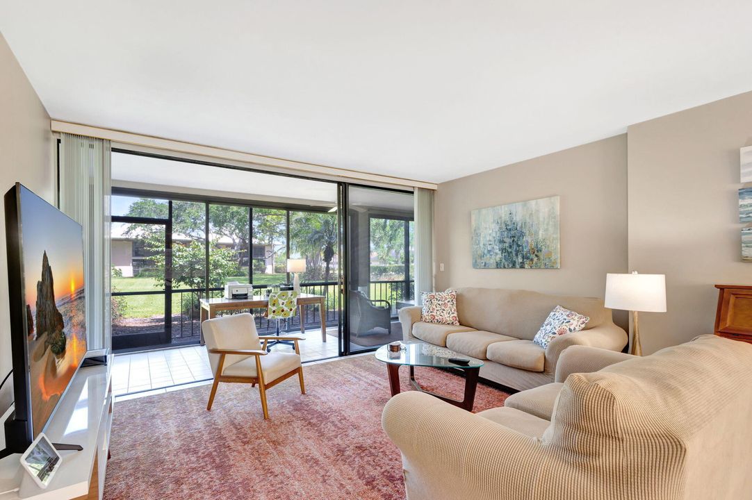 Activo con contrato: $399,000 (2 camas, 2 baños, 1400 Pies cuadrados)