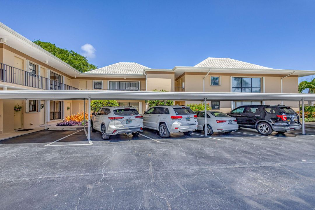 Activo con contrato: $399,000 (2 camas, 2 baños, 1400 Pies cuadrados)