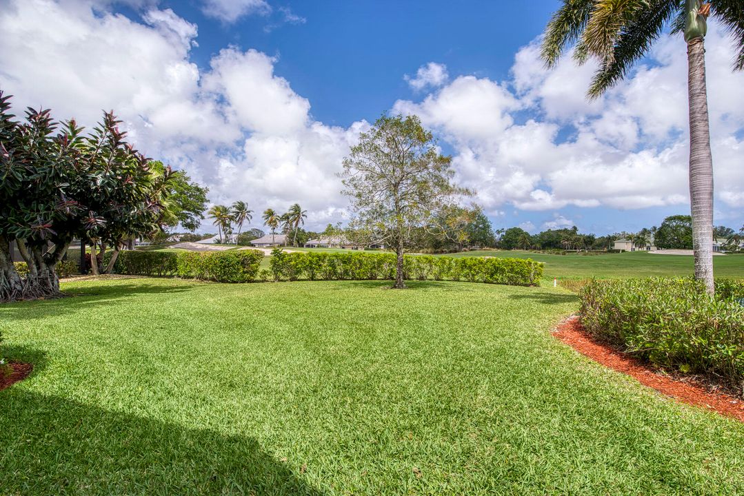 Active With Contract: $1,350,000 (3 beds, 3 baths, 3011 Square Feet)