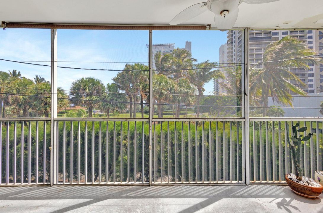 待售: $299,000 (1 贝兹, 1 浴室, 620 平方英尺)