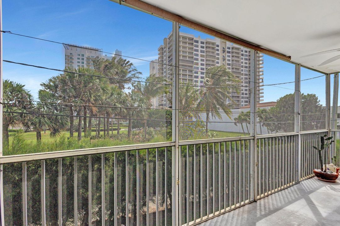 待售: $299,000 (1 贝兹, 1 浴室, 620 平方英尺)