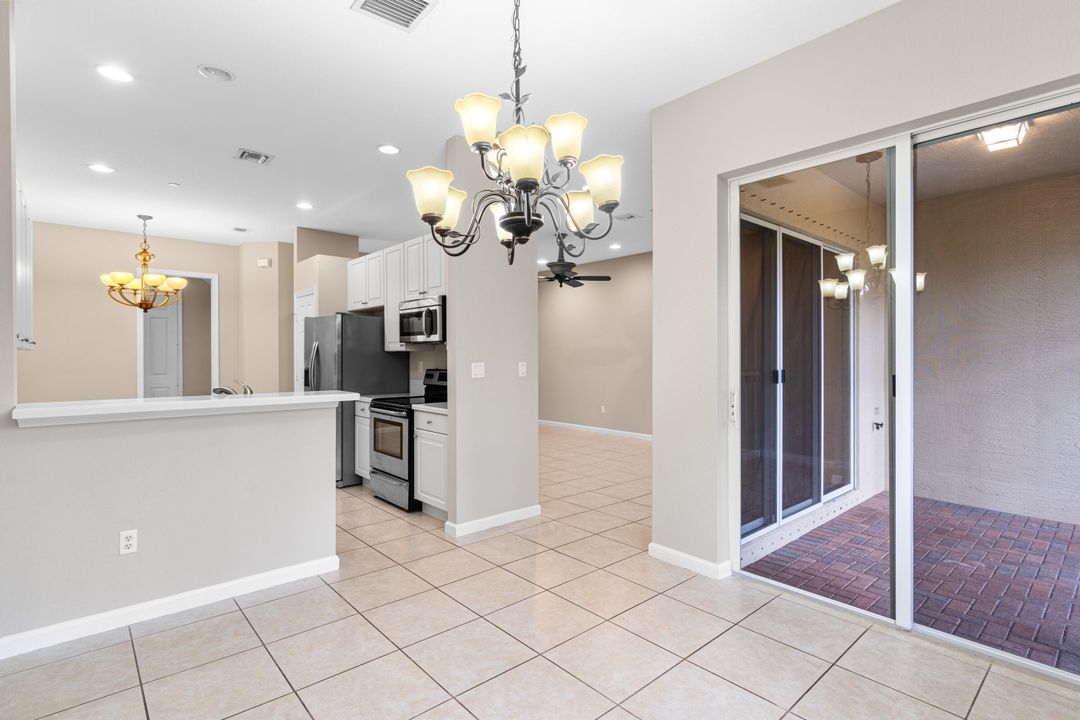 待售: $368,500 (3 贝兹, 2 浴室, 2164 平方英尺)