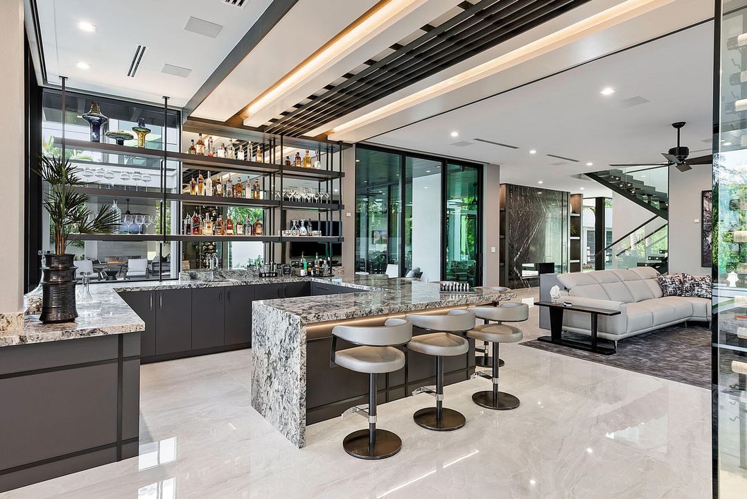 For Sale: $40,000,000 (6 beds, 7 baths, 10660 Square Feet)