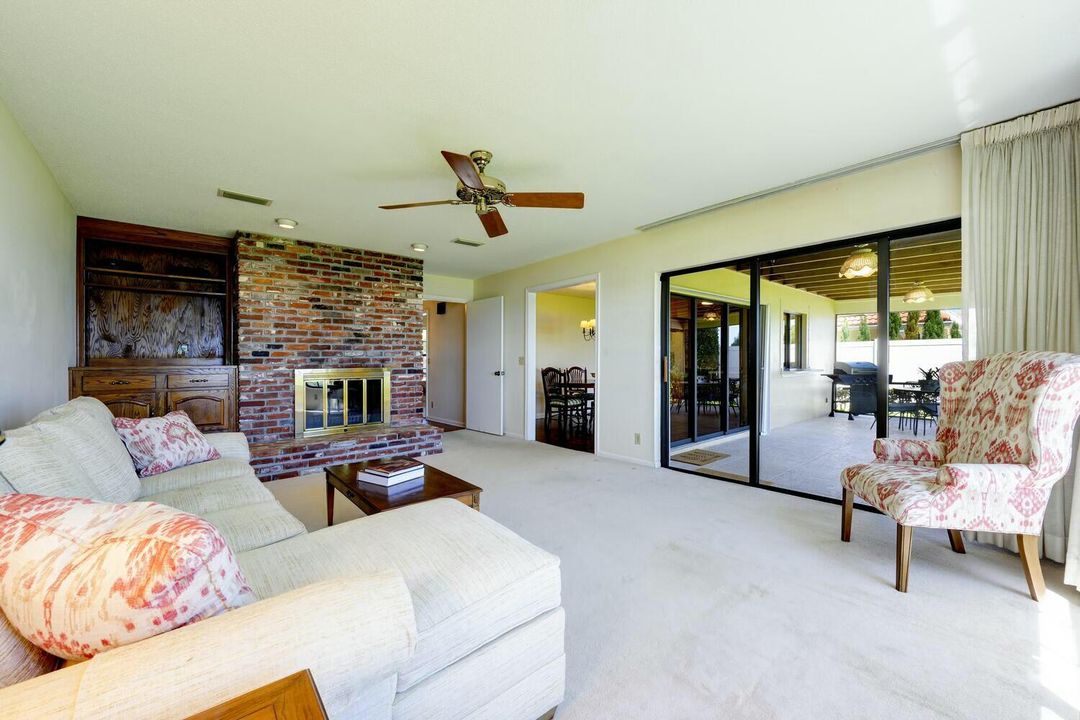 En Venta: $1,349,000 (4 camas, 3 baños, 2463 Pies cuadrados)