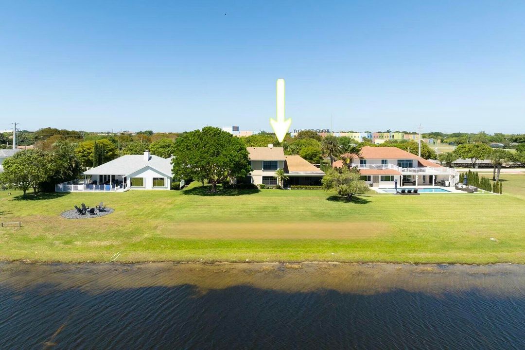 En Venta: $1,349,000 (4 camas, 3 baños, 2463 Pies cuadrados)