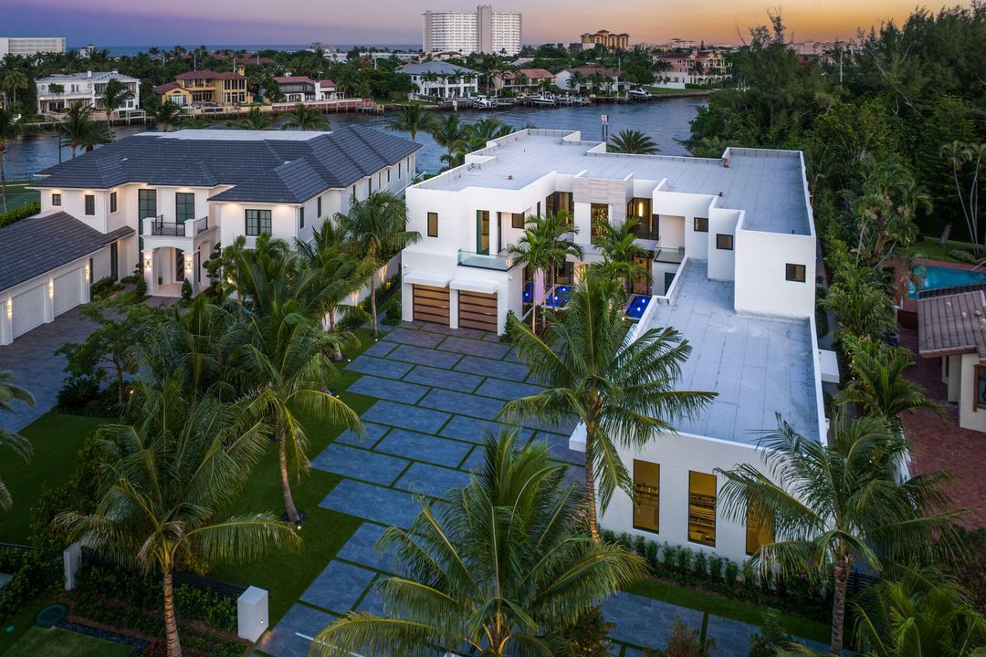 For Sale: $40,000,000 (6 beds, 7 baths, 10660 Square Feet)