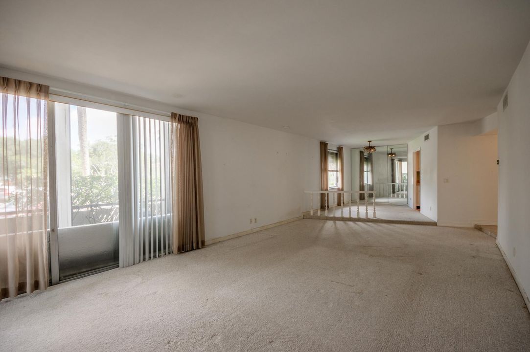 Active With Contract: $214,980 (2 beds, 2 baths, 1450 Square Feet)