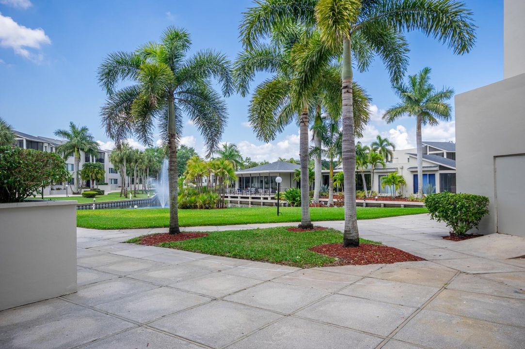 Active With Contract: $214,980 (2 beds, 2 baths, 1450 Square Feet)