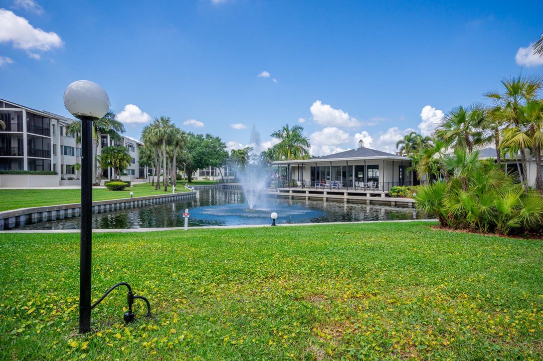 Active With Contract: $214,980 (2 beds, 2 baths, 1450 Square Feet)