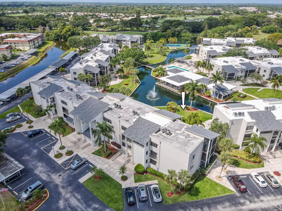 Active With Contract: $214,980 (2 beds, 2 baths, 1450 Square Feet)