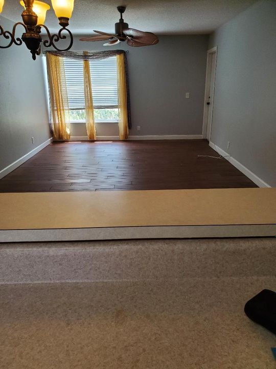 На продажу: $104,900 (1 спален, 1 ванн, 660 Квадратных фут)