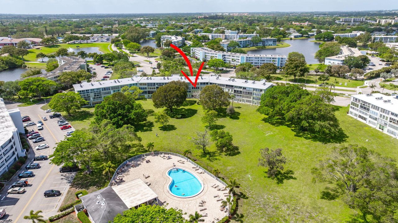 待售: $110,000 (1 贝兹, 1 浴室, 719 平方英尺)