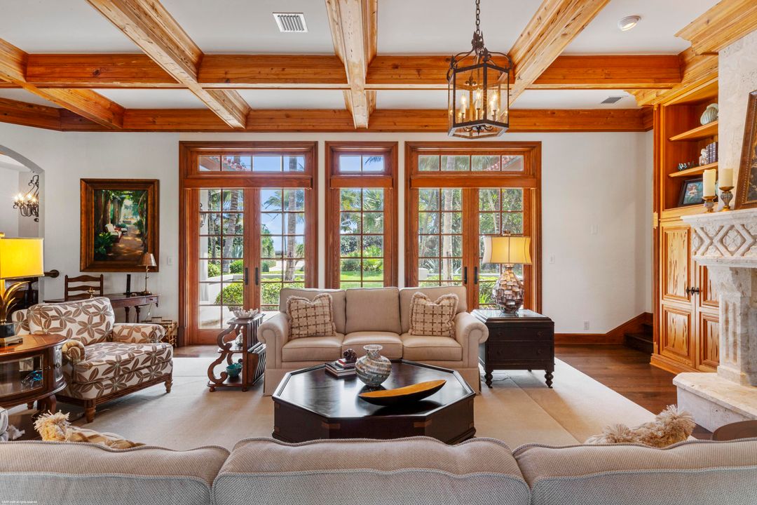 待售: $24,000,000 (7 贝兹, 7 浴室, 7653 平方英尺)