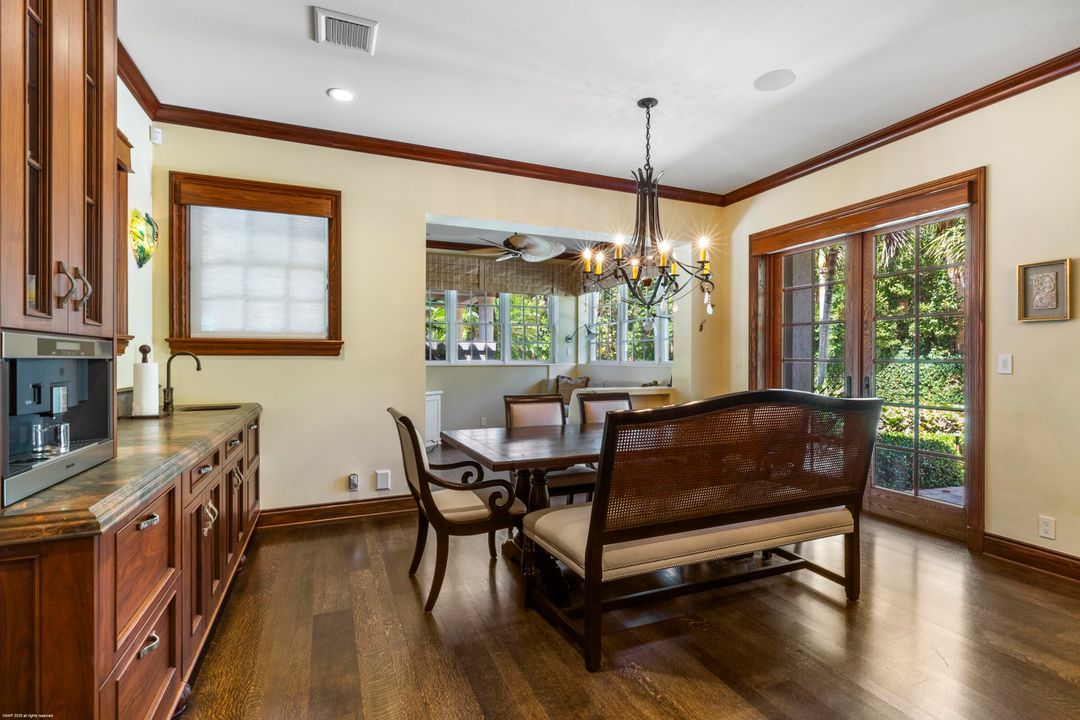 待售: $24,000,000 (7 贝兹, 7 浴室, 7653 平方英尺)