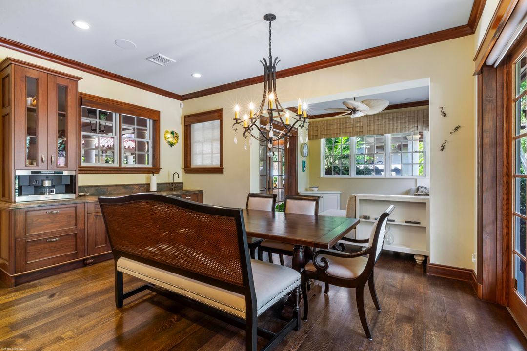 待售: $24,000,000 (7 贝兹, 7 浴室, 7653 平方英尺)