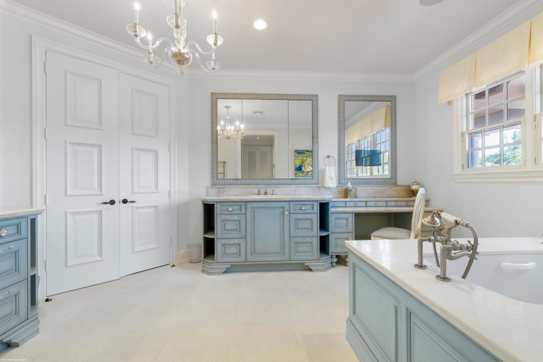 待售: $24,000,000 (7 贝兹, 7 浴室, 7653 平方英尺)