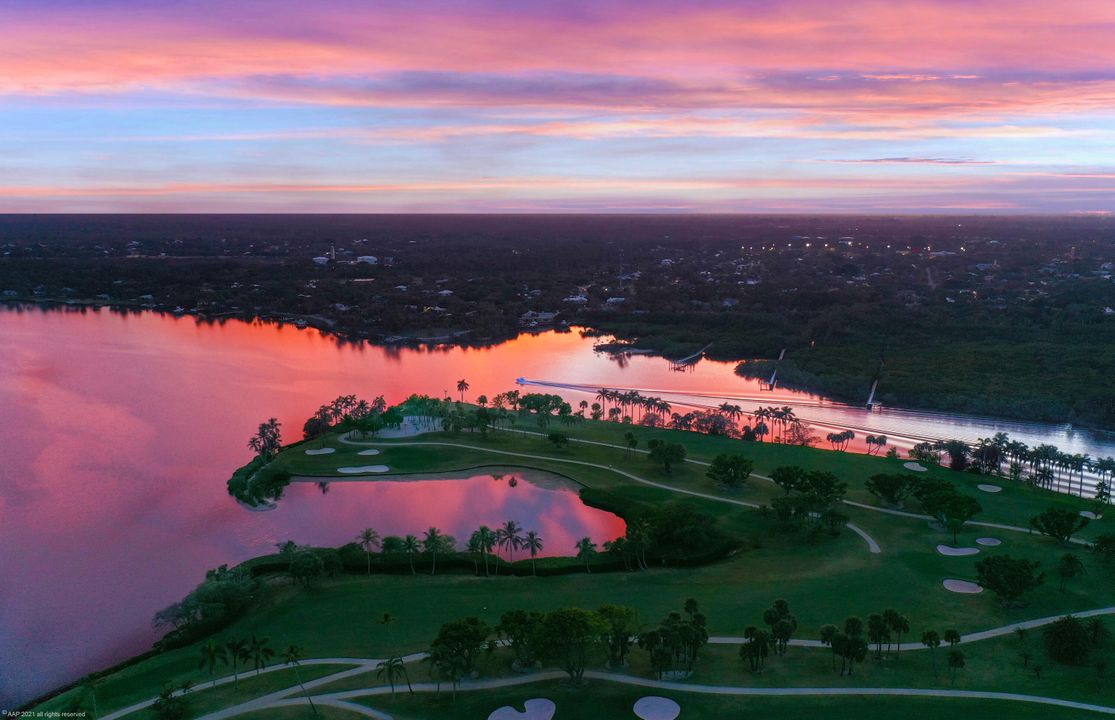 待售: $24,000,000 (7 贝兹, 7 浴室, 7653 平方英尺)