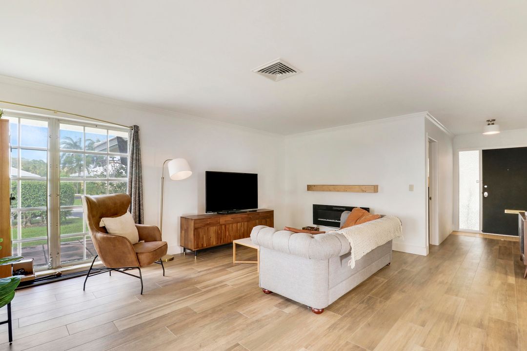 待售: $527,000 (2 贝兹, 2 浴室, 1750 平方英尺)