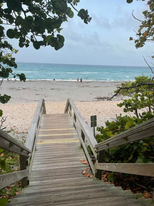 合同活跃: $5,000 (2 贝兹, 2 浴室, 1272 平方英尺)