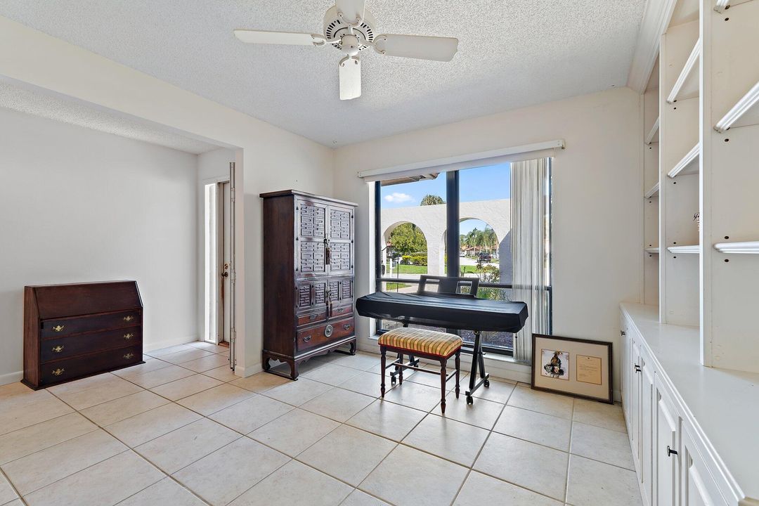 For Sale: $389,000 (3 beds, 2 baths, 1546 Square Feet)