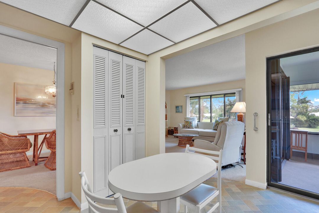 For Sale: $140,000 (2 beds, 2 baths, 1044 Square Feet)