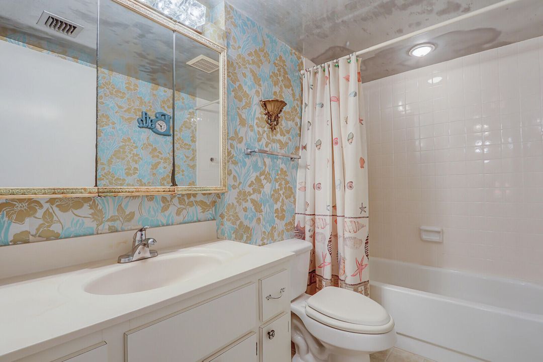 For Sale: $140,000 (2 beds, 2 baths, 1044 Square Feet)