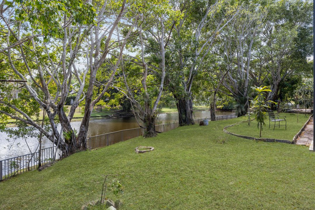 For Sale: $5,400,000 (5 beds, 6 baths, 6901 Square Feet)