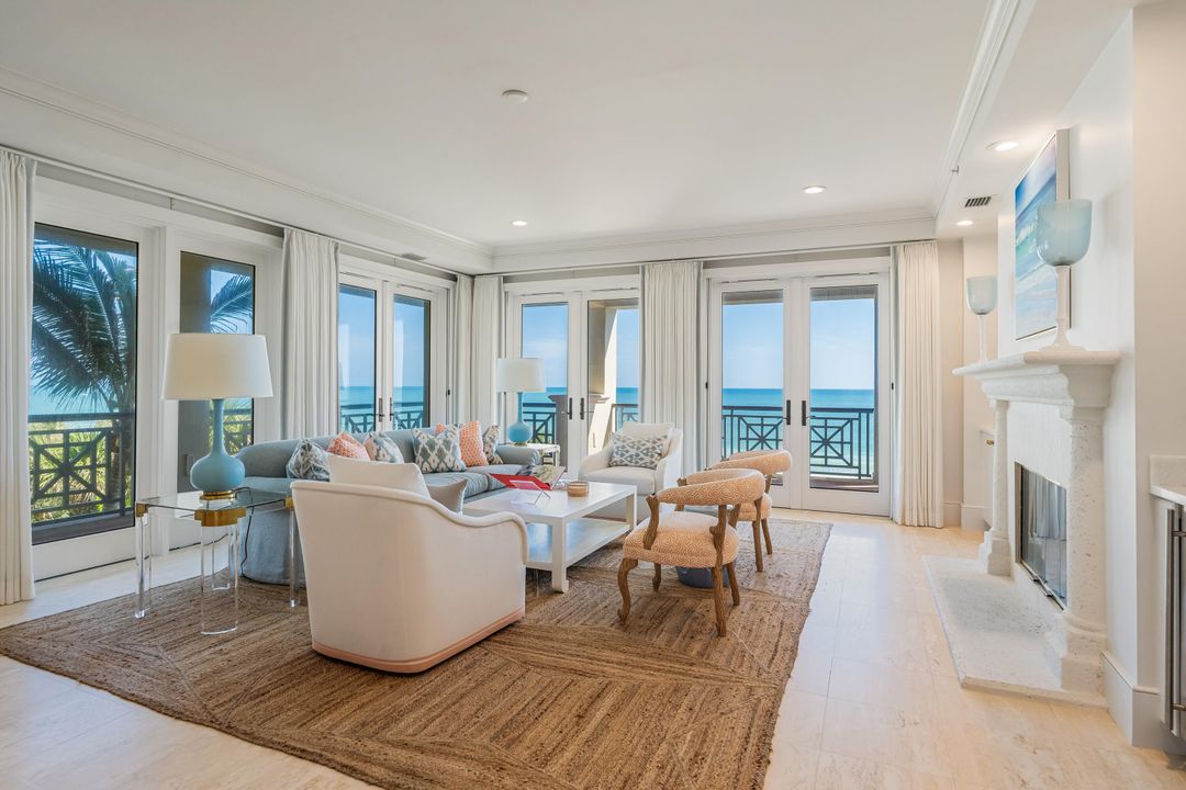 Active With Contract: $3,300,000 (3 beds, 2 baths, 3309 Square Feet)
