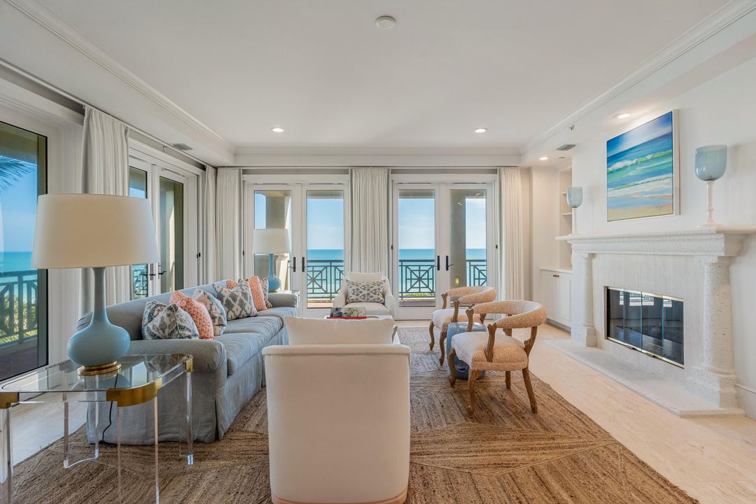 Active With Contract: $3,300,000 (3 beds, 2 baths, 3309 Square Feet)