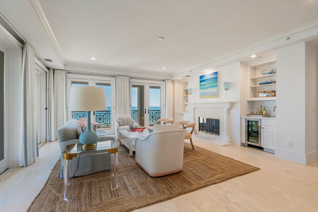 Active With Contract: $3,300,000 (3 beds, 2 baths, 3309 Square Feet)