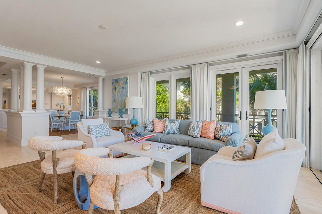 Active With Contract: $3,300,000 (3 beds, 2 baths, 3309 Square Feet)