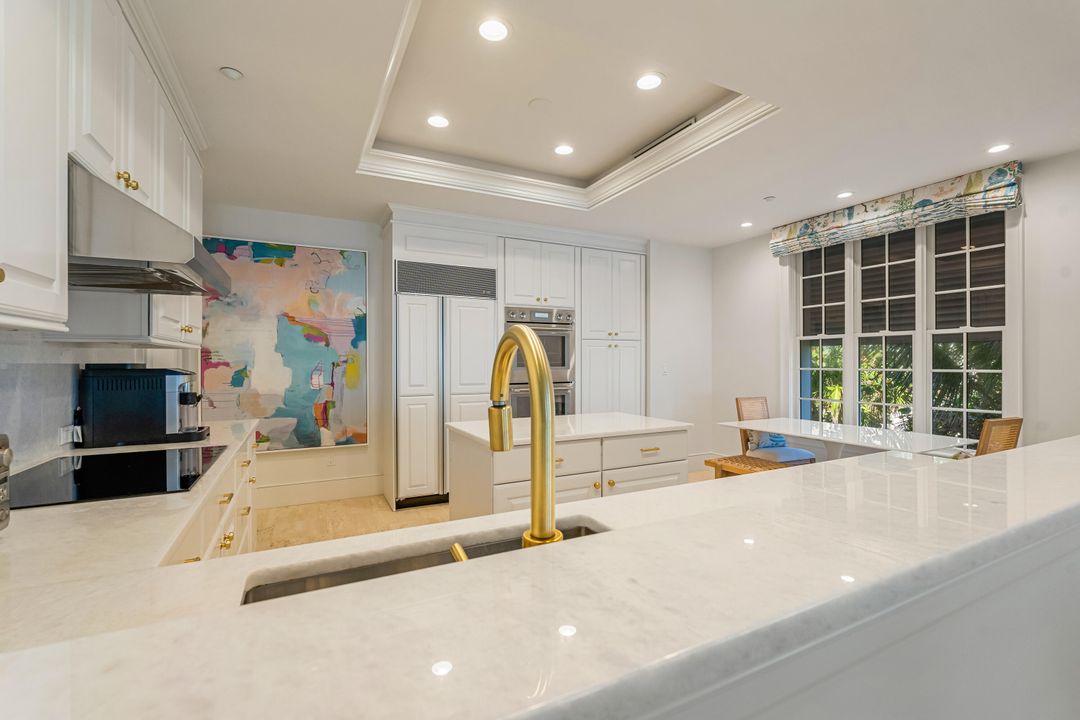 Active With Contract: $3,300,000 (3 beds, 2 baths, 3309 Square Feet)