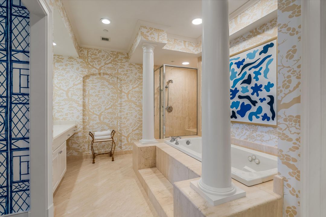 Active With Contract: $3,300,000 (3 beds, 2 baths, 3309 Square Feet)