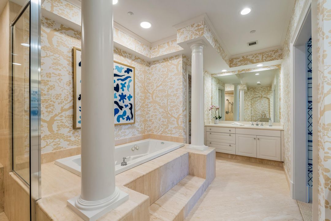 Active With Contract: $3,300,000 (3 beds, 2 baths, 3309 Square Feet)