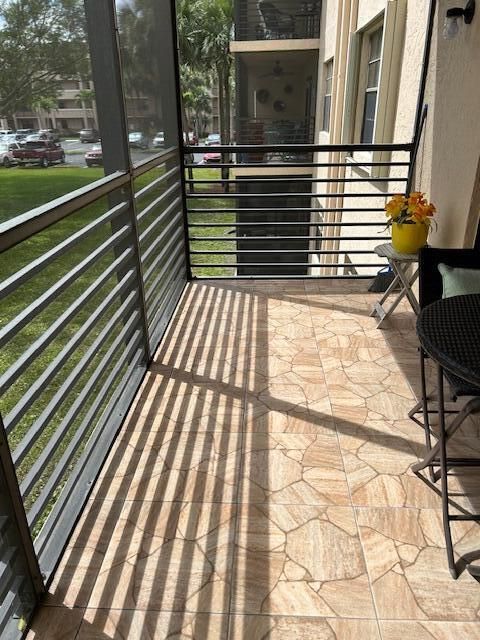 Activo con contrato: $120,000 (2 camas, 2 baños, 964 Pies cuadrados)