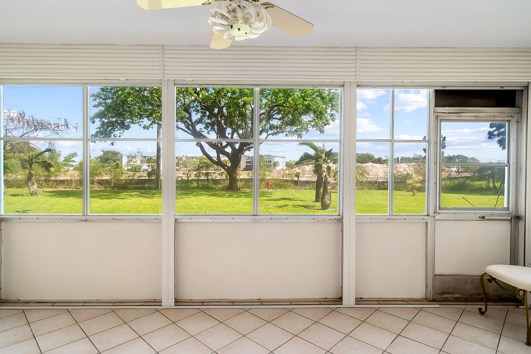 待售: $72,000 (1 贝兹, 1 浴室, 720 平方英尺)