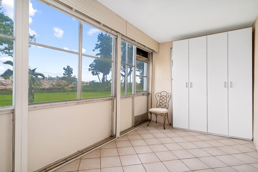 待售: $72,000 (1 贝兹, 1 浴室, 720 平方英尺)