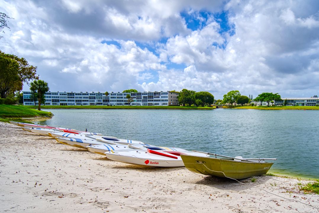 待售: $72,000 (1 贝兹, 1 浴室, 720 平方英尺)