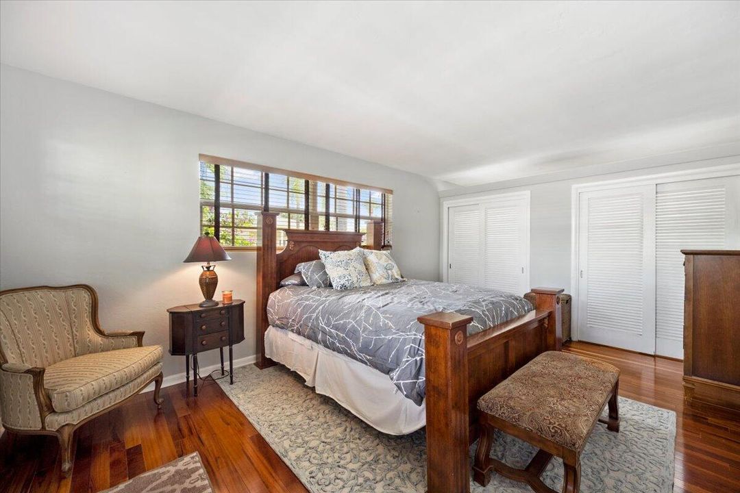 For Rent: $5,500 (2 beds, 2 baths, 1574 Square Feet)