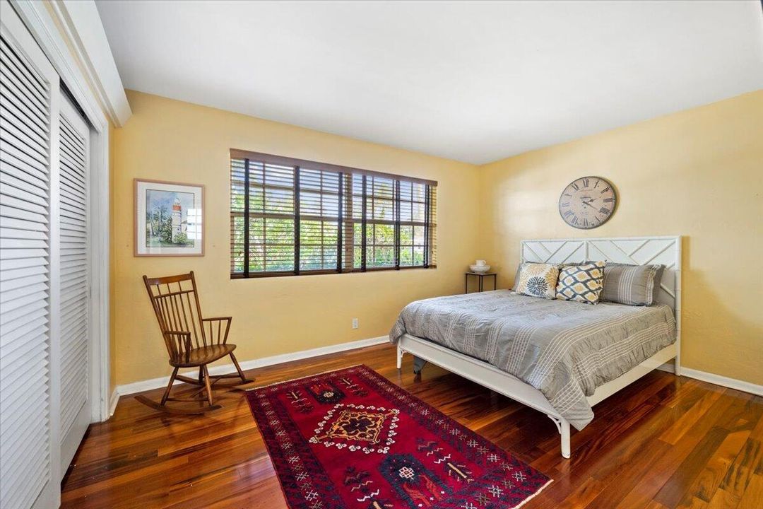 For Rent: $5,500 (2 beds, 2 baths, 1574 Square Feet)