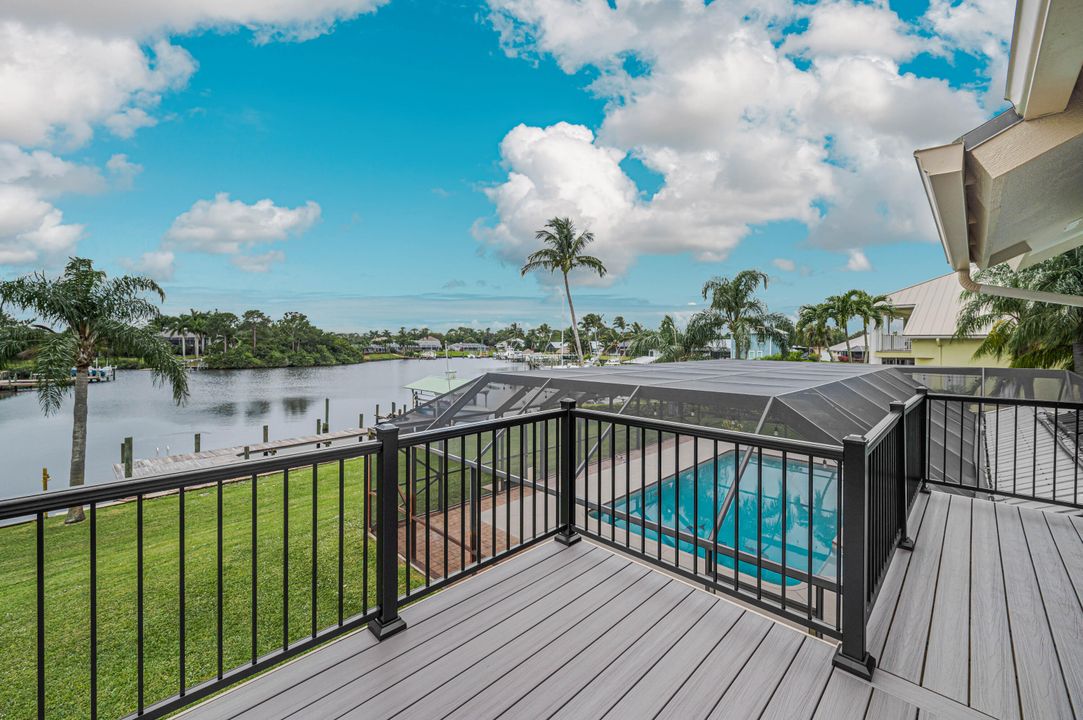 Activo con contrato: $999,000 (4 camas, 3 baños, 2759 Pies cuadrados)